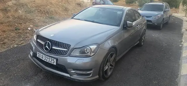 مرسيدس C250 كوبيه 2012 بمحرك 2500 سي سي و250 حصان في قدسيا