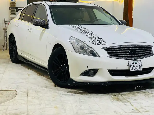 إنفينيتي جي سيدان بيضاء 2012 بمحرك 316 حصان في حرستا
