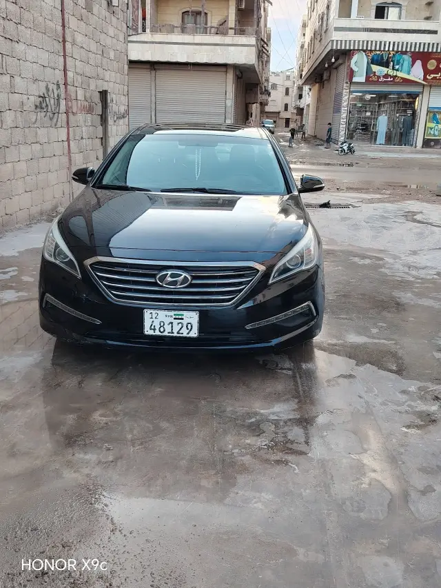 هيونداي سوناتا 2015 سيدان أسود بسقف بانورامي في العزيزية حلب - صورة 2