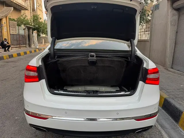 كيا K7 2016 بيضاء بمحرك 220 حصان وسقف بانورامي في الغوطة بحمص - صورة 8