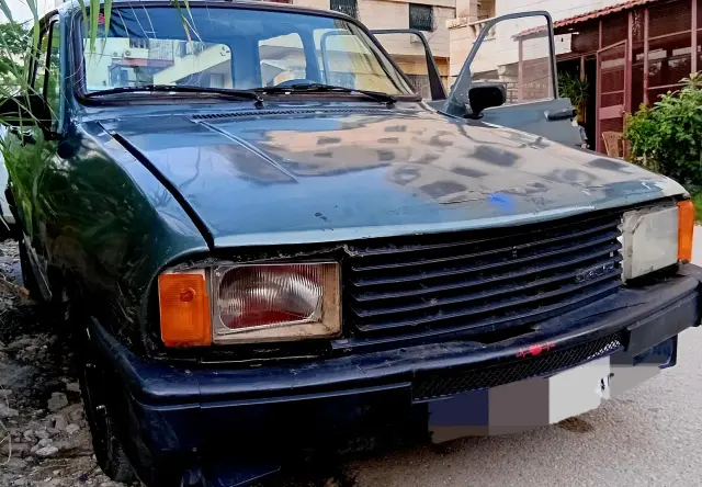 داسيا 1304 سيدان أخضر موديل 1994 بمقاعد جلدية وفتح صندوق بالرجل في اللاذقية - صورة 3