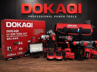 طقم عدة احترافي متكامل من DOKAQI يضم دريل ومثقب لاسلكي ببطارية في الباب، حلب