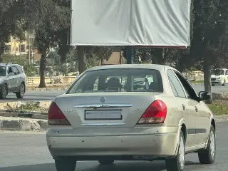 نيسان موديل 2006 بمحرك 100 حصان وناقل عادي في الشهباء بحلب