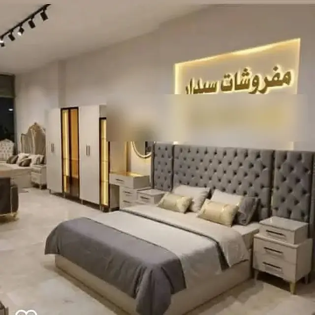 غرفة نوم كاملة بسرير وخزانة وتسريحة بمرآة في القصور، دمشق - صورة 9