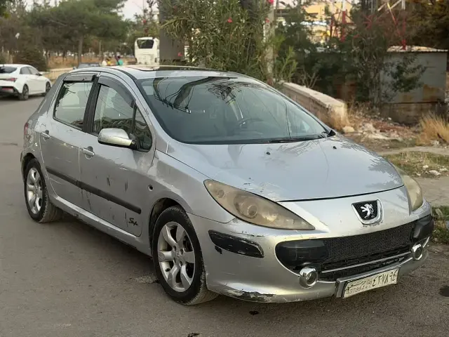 بيجو 307 هاتشباك 2005 فضية أوتوماتيك بمحرك 1600 سي سي في الغزالي بحلب
