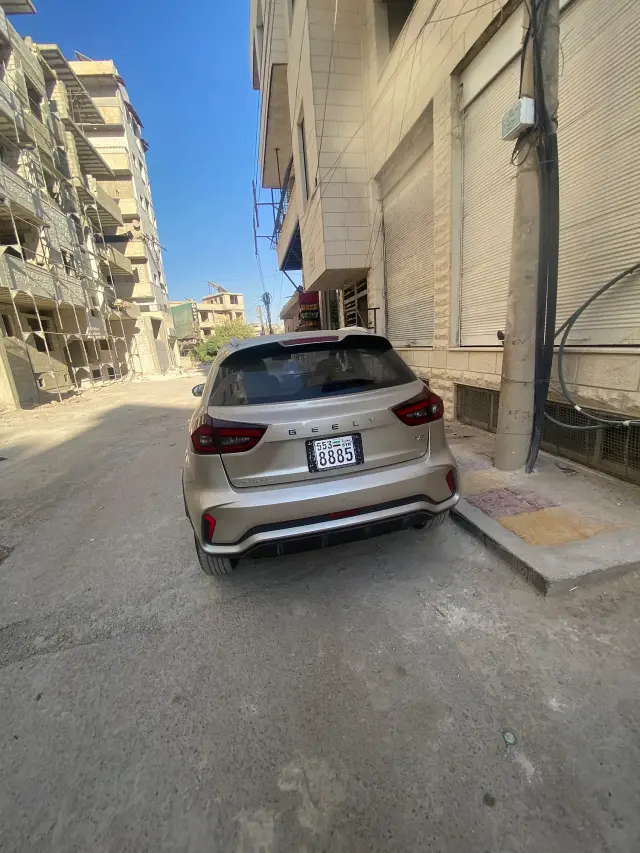 جيلي إيكو هاتشباك 2026 أوتوماتيك بنزين مع سقف بانورامي للإيجار اليومي في قطنا - صورة 9