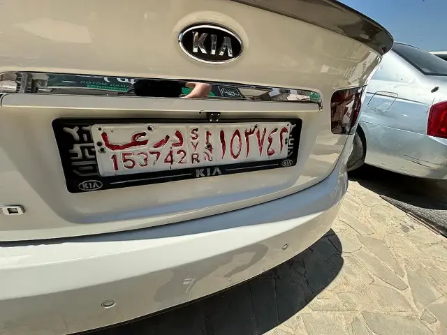 كيا فورتي سيدان 2010 بيضاء أوتوماتيك بمحرك 1600 سي سي في البعث درعا - صورة 5