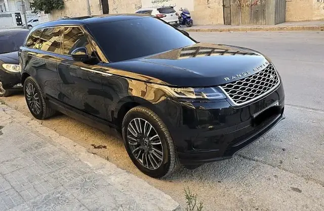 رينج روفر فيلار 2018 دفع رباعي بمحرك ديزل 4 سلندر في الأتارب