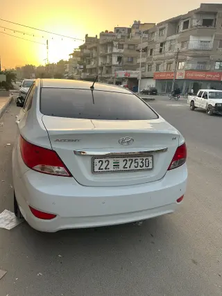 هيونداي أكسنت سيدان 2018 أوتوماتيك بيضاء في دوما بعداد 77 ألف كم