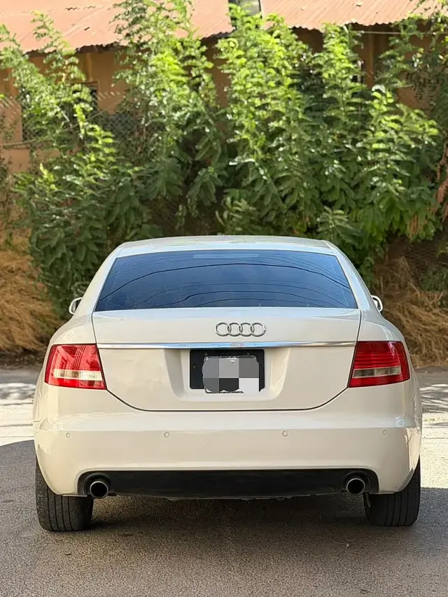 أودي A6 موديل 2005 بدفع رباعي وفتحة سقف بانورامية في حمص
