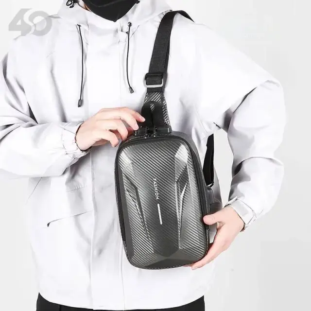 حقيبة كتف كروس بهيكل صلب ومنفذ USB للبيع في دمشق - صورة 2