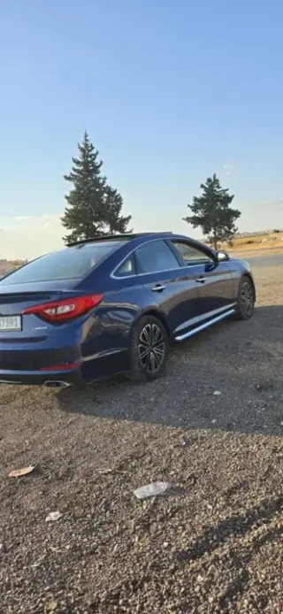 هيونداي سوناتا 2015 سيدان زرقاء أوتوماتيك بمحرك 2400 سي سي في حلب