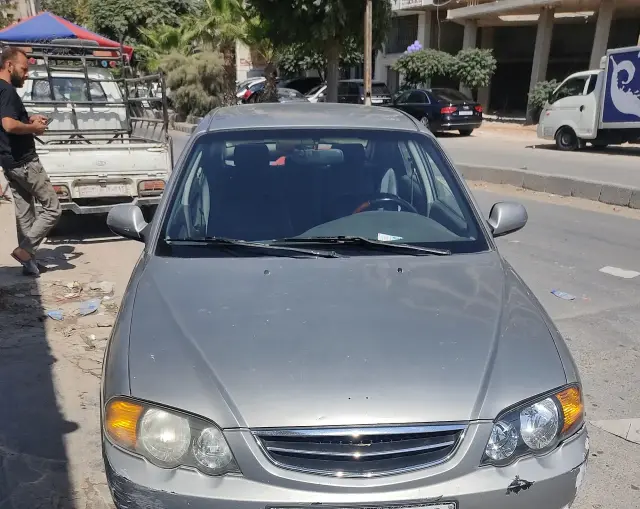 كيا شوما سيدان 2002 فضية بمحرك مكفول وبجرمانا