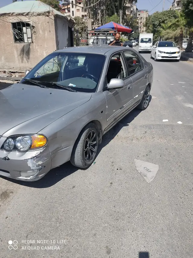 كيا شوما سيدان 2002 فضية بمحرك مكفول وبجرمانا - صورة 3