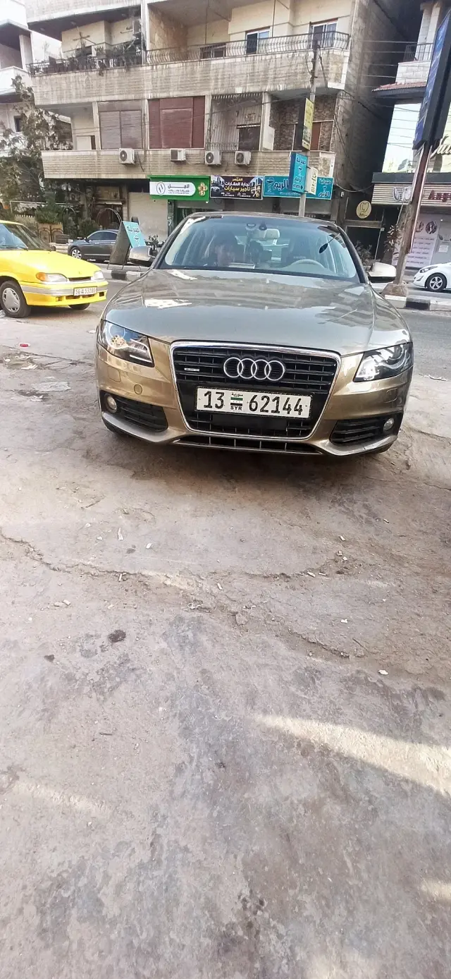 أودي A4 سيدان 2010 بمحرك 2000 سي سي وجير أوتوماتيك في صحنايا - صورة 2