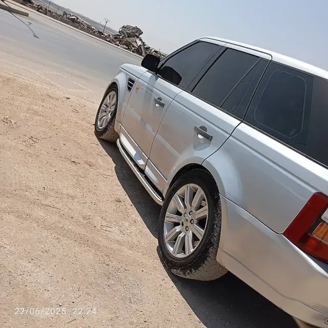 لاند روفر رينج روفر سبورت 2008 بمحرك 5000 سي سي ودفع رباعي في غرناطة - صورة 2
