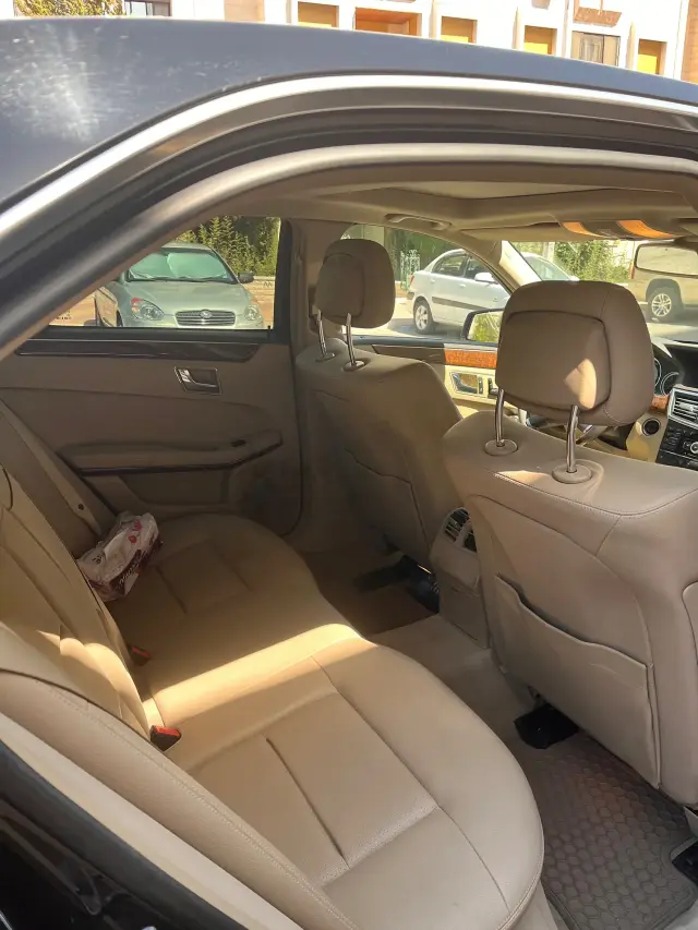 مرسيدس بنز E350 موديل 2010 سيدان بانوراما وفتحة سقف في مشروع دمر دمشق - صورة 9