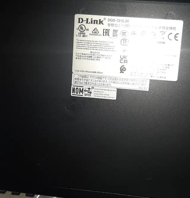سويتشين ذكيان من D-Link موديل 1210-28 و1210-20 جديدان في ببيلا - صورة 9
