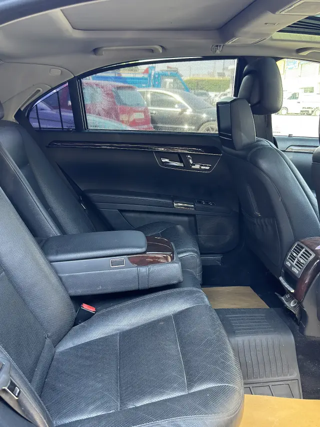 مرسيدس S350 سيدان أسود 2010 بسقف بانورامي ومقاعد جلدية في البياضة، حمص - صورة 5