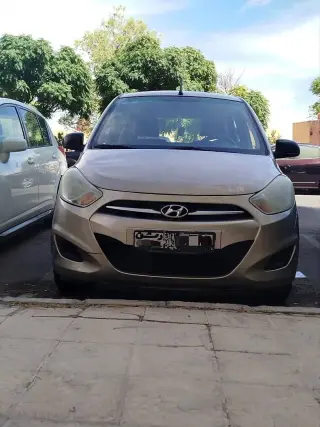 هيونداي i10 هاتشباك 2012 بمسافة 112000 كم وتجهيزات مريحة في دمر