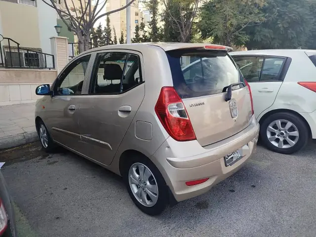 هيونداي i10 هاتشباك 2012 بمسافة 112000 كم وتجهيزات مريحة في دمر - صورة 2