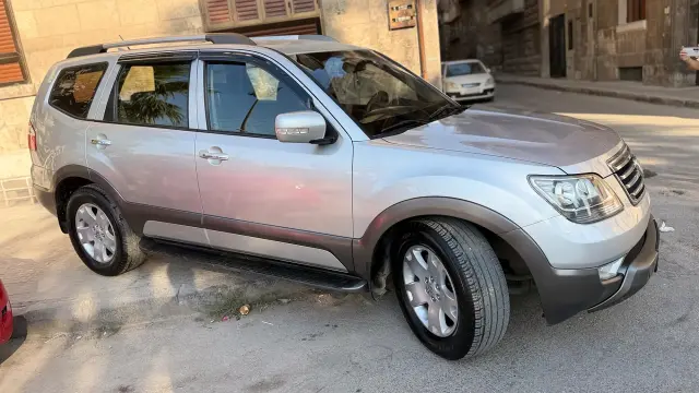 كيا موهافي 2009 دفع رباعي بمحرك 240 حصان وثلاثة صفوف مقاعد في العجم - صورة 7