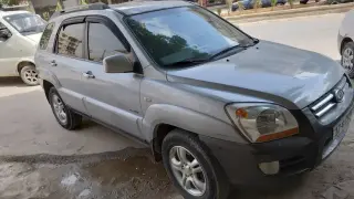 كيا سبورتاج ٢٠٠٦ فضية بمحرك جديد وفتحة سقف في عربين