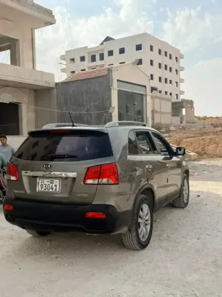 كيا سورينتو 2011 دفع رباعي بمحرك 2200 سي سي وجير أوتوماتيك في الزهراء بحلب