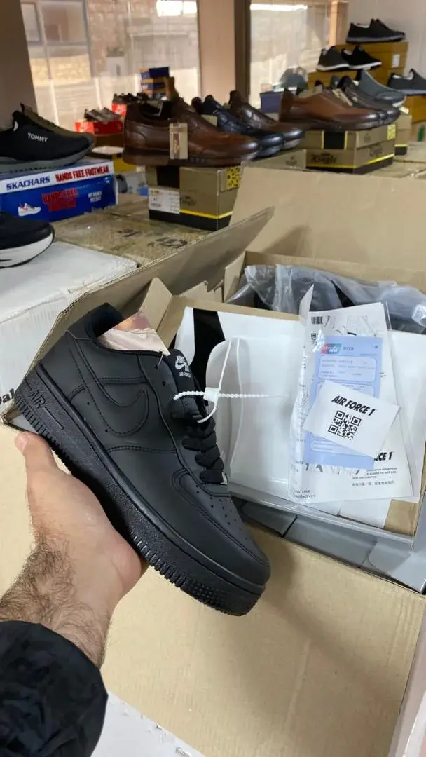 احصل على إير فورس من نايك! 👟✨ - صورة 5