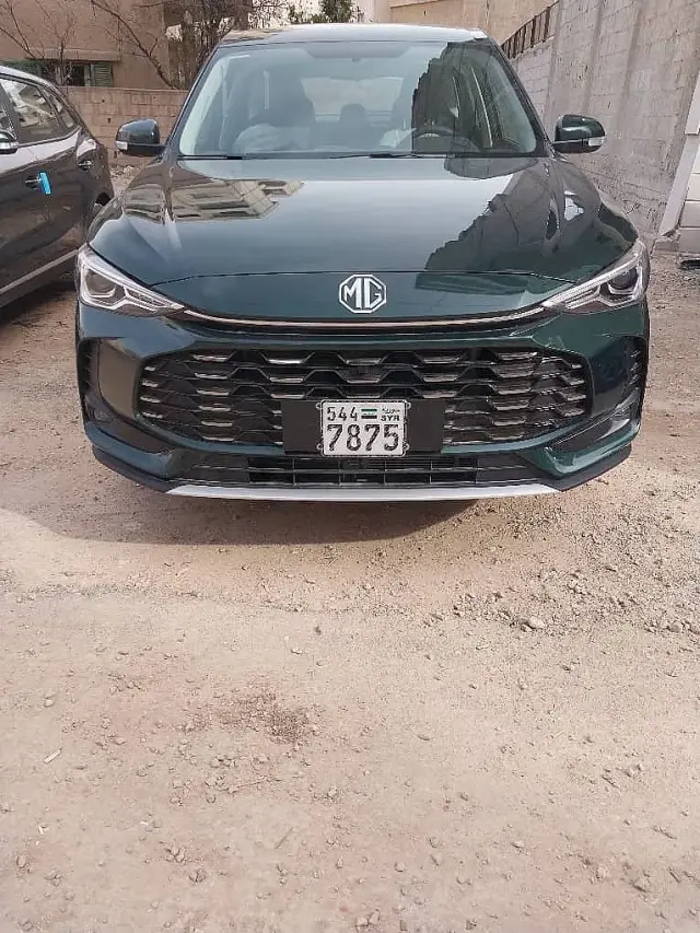 إيجار يومي لسيارة MG ZS كروس أوفر 2026 أخضر في قطنا - صورة 5