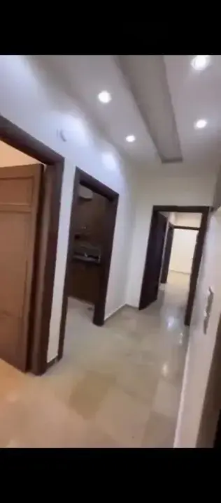 منزل من أربع غرف وصالون في الطابق الأول بمساحة 150 م² في حلب الجديدة - صورة 2