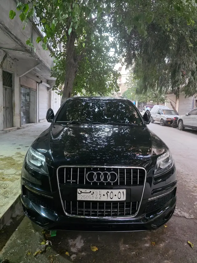 أودي Q7 دفع رباعي موديل 2008 بسقف بانورامي ومقاعد جلدية في المالكي