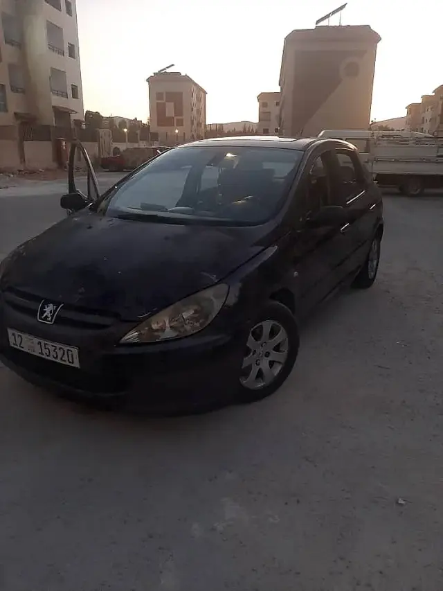 بيجو 307 هاتشباك 2003 أوتوماتيك بفتحة سقف في قطنا