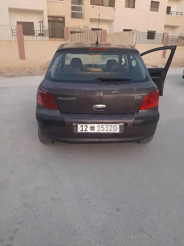 بيجو 307 هاتشباك 2003 أوتوماتيك بفتحة سقف في قطنا - صورة 5