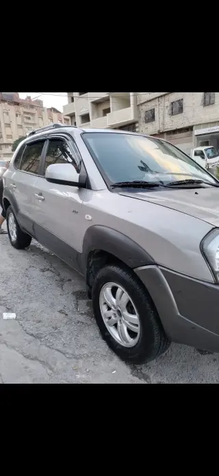 هيونداي توسان كروس أوفر 2007 ديزل فضي بمسافة 200 ألف كم في التل