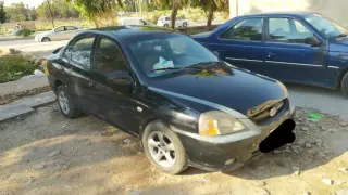 كيا ريو فراشة 2003 سوداء بجير عادي ومكيف في حلب